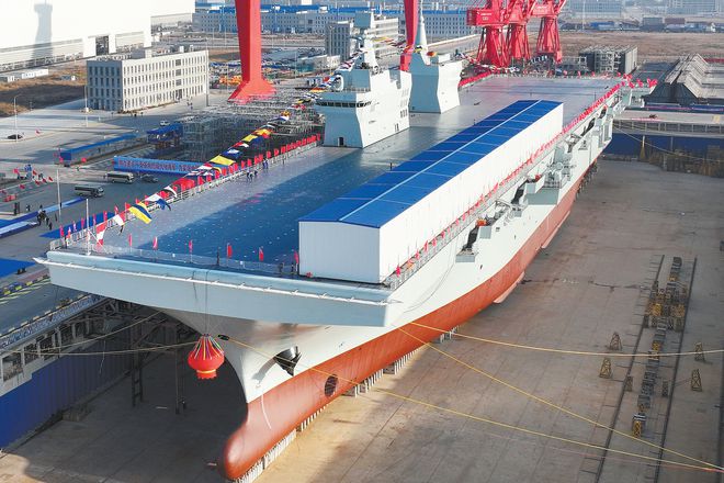 被称“无人机航母”中国海军获“新海上战力”外媒关注四川舰带来新突破(图1)
