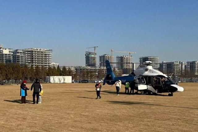 首次商业试飞！临港-嵊泗低空客运直升机往返尝鲜套餐价1998元乘客直呼：太超值(图1)