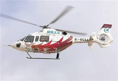 “吉祥鸟”AC332：国产双发直升机高原自转着陆试飞成功(图1)