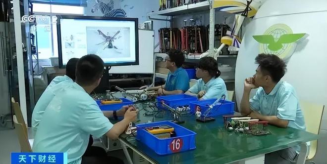 月薪可达3万元！无人机行业急缺100万人网友：现在学来得及吗？(图6)
