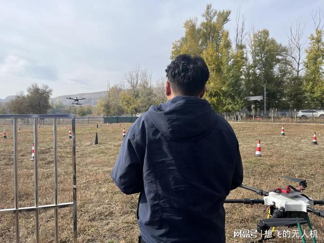 想考无人机驾驶证？揭秘新疆培训的等级和要求！(图1)
