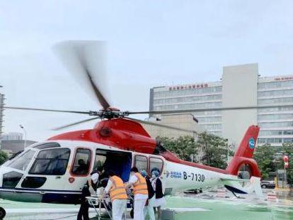 小伙开飞机遇高速堵车350公里一个半小时堵车才知飞机没白买(图16)