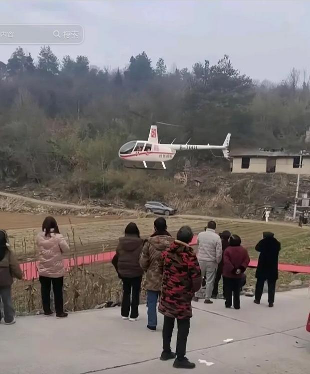 姐妹俩开飞机回家过年：油费六七百根本不怕堵云南制造国产机(图2)