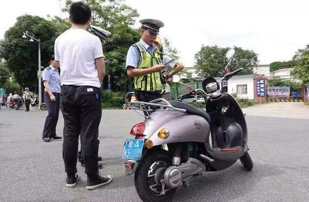 已持有C1驾照的车主为什么还要推荐再增驾D证？原来是这4个原因(图6)