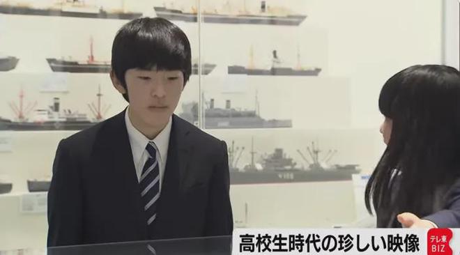 日本皇子读大学住300㎡宿舍还要警车开道、坐直升机上学？日网友又要炸了…(图10)