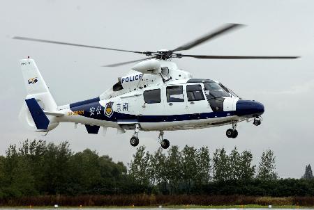 南部战区：全程掌握并警告驱离多次非法闯入中国领空的菲律宾飞机！(图1)