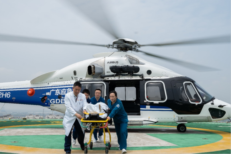 【视频】效率提升超4倍！这场应急航空医疗救援演练解锁守护生命 “新速度”(图1)
